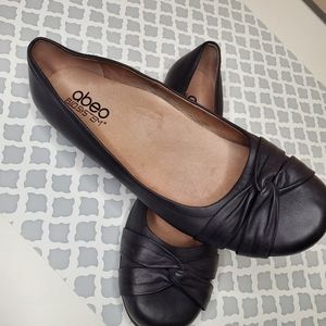Abeo bio system black flats